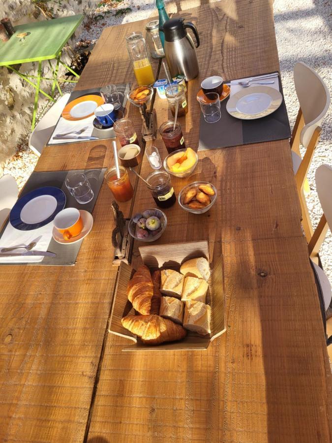 Bastide De La Madeleine Bed & Breakfast Pougnadoresse Bagian luar foto