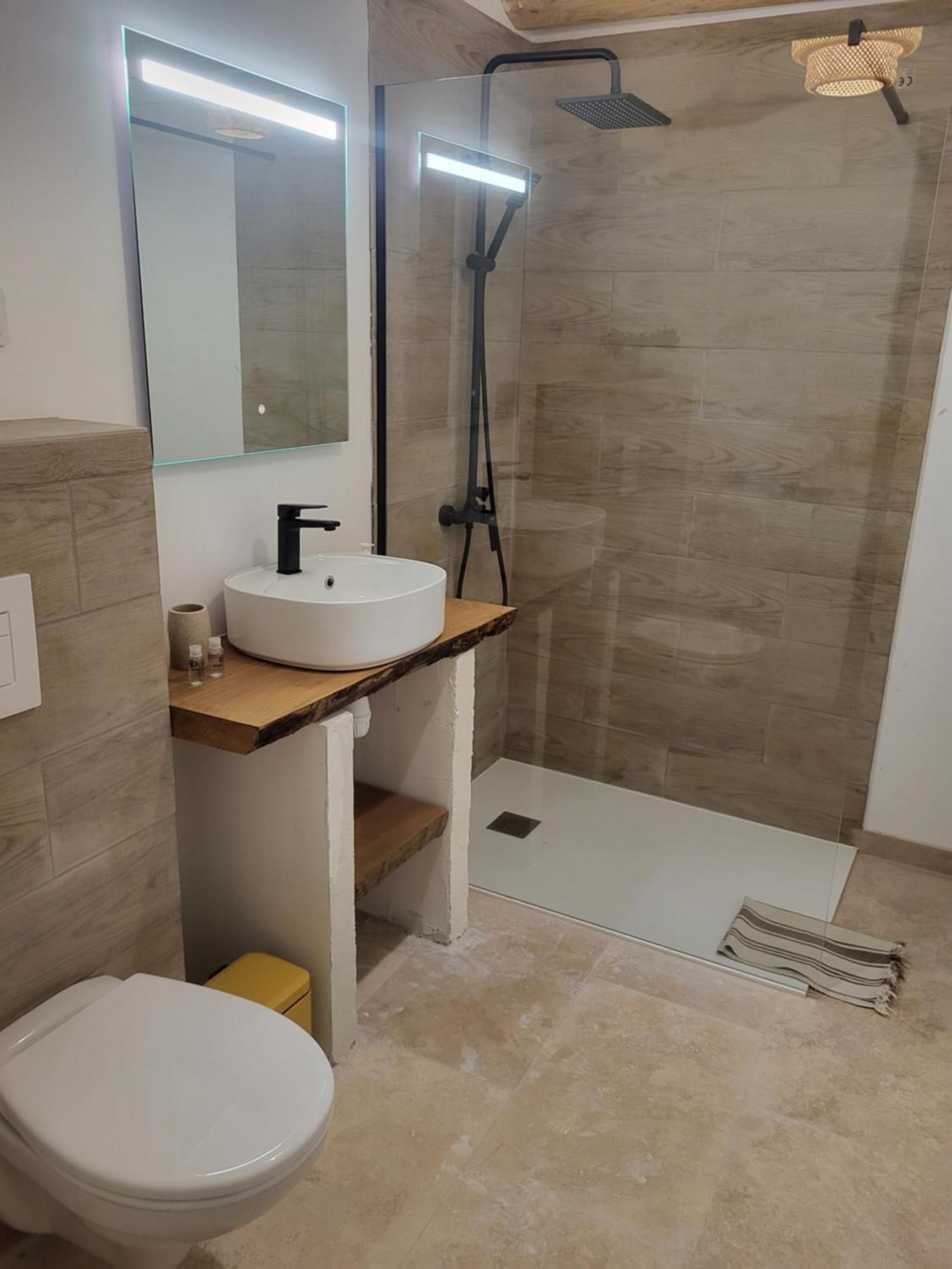 Bastide De La Madeleine Bed & Breakfast Pougnadoresse Bagian luar foto