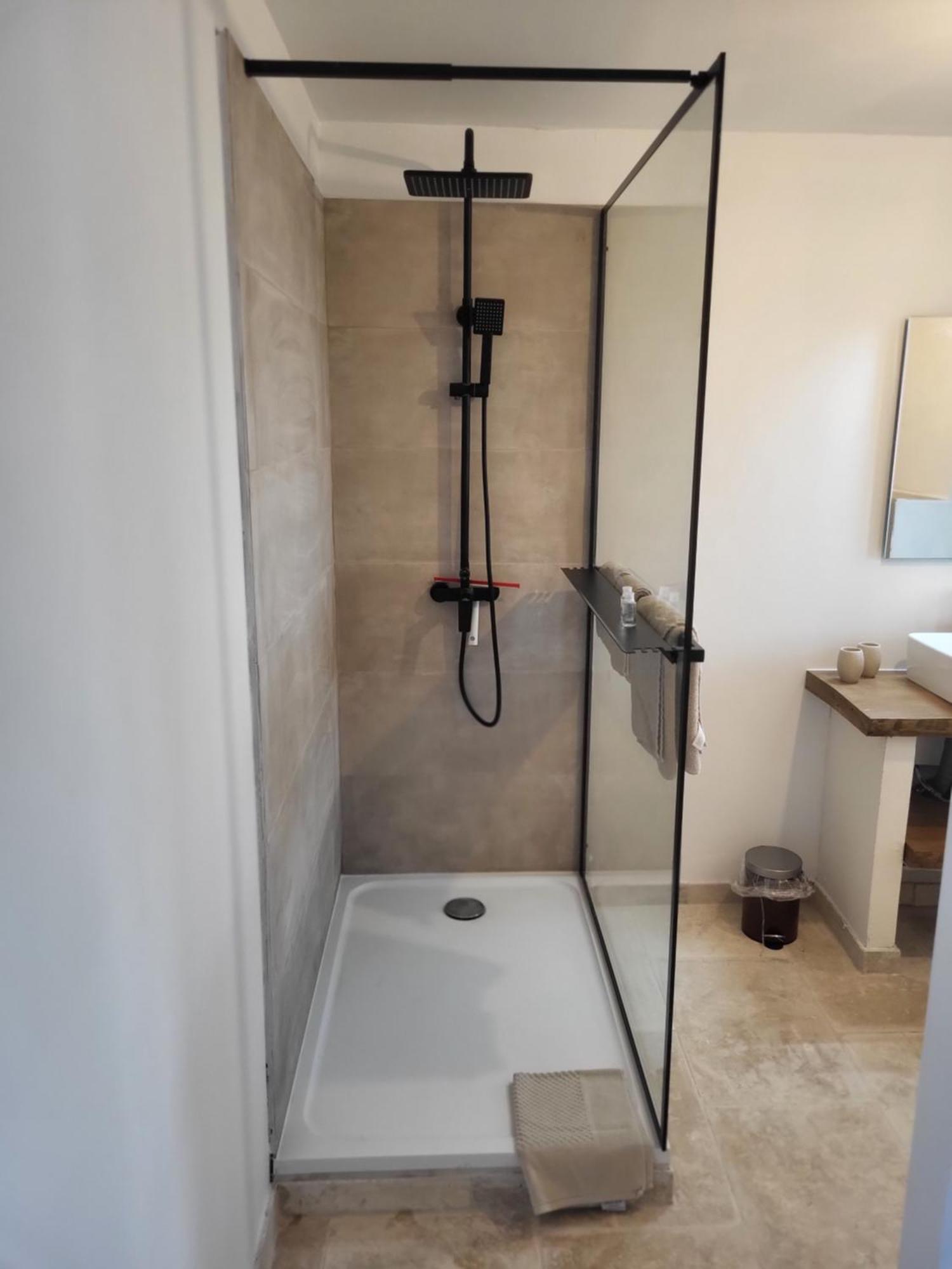 Bastide De La Madeleine Bed & Breakfast Pougnadoresse Ruang foto