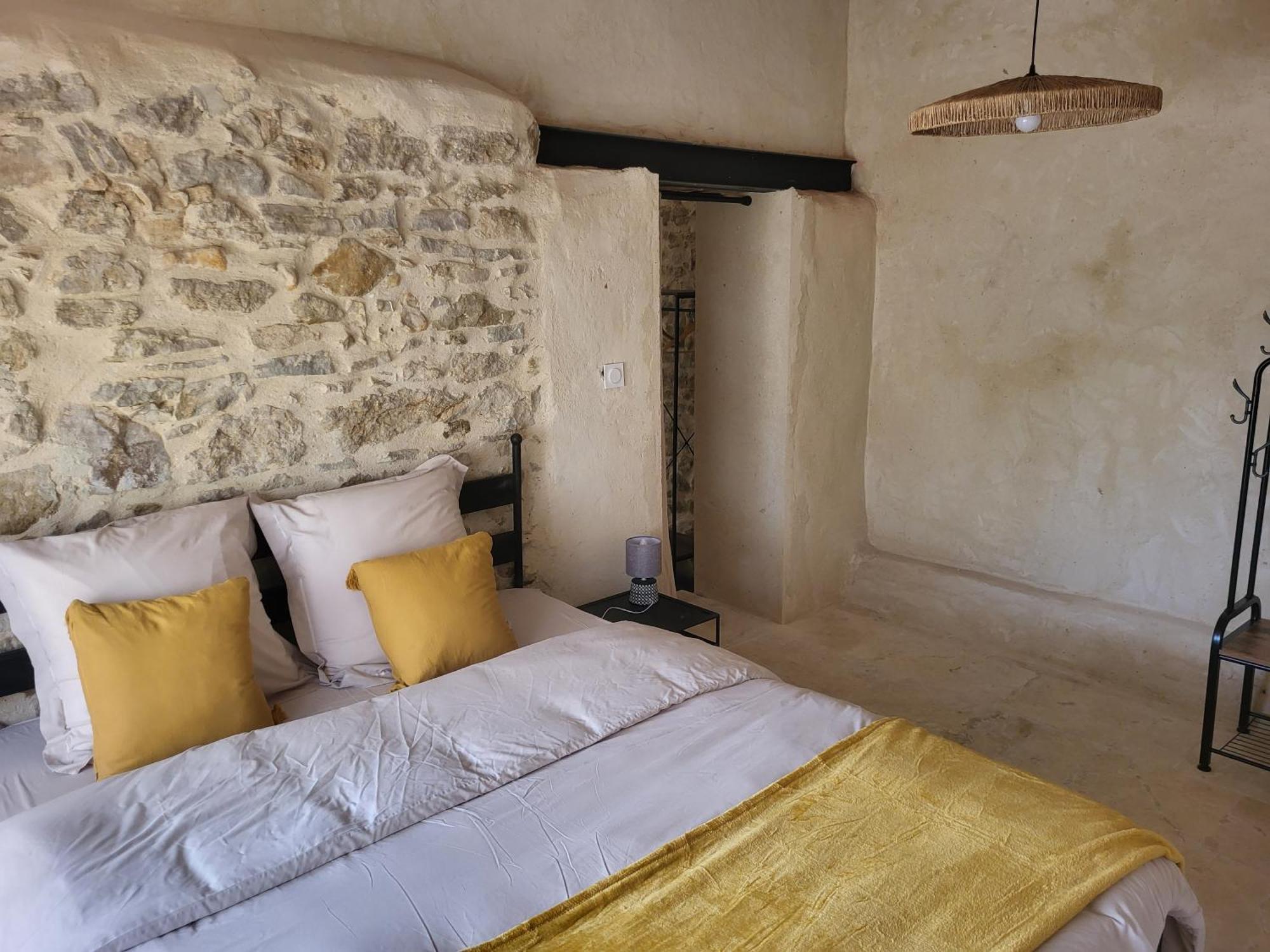 Bastide De La Madeleine Bed & Breakfast Pougnadoresse Bagian luar foto